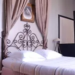 ゲストハウス La Maison Du Palmier ラ・ロシェル